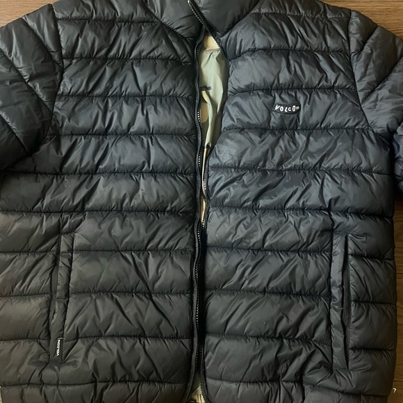 Black puffer jacket - Picture 1 of 6